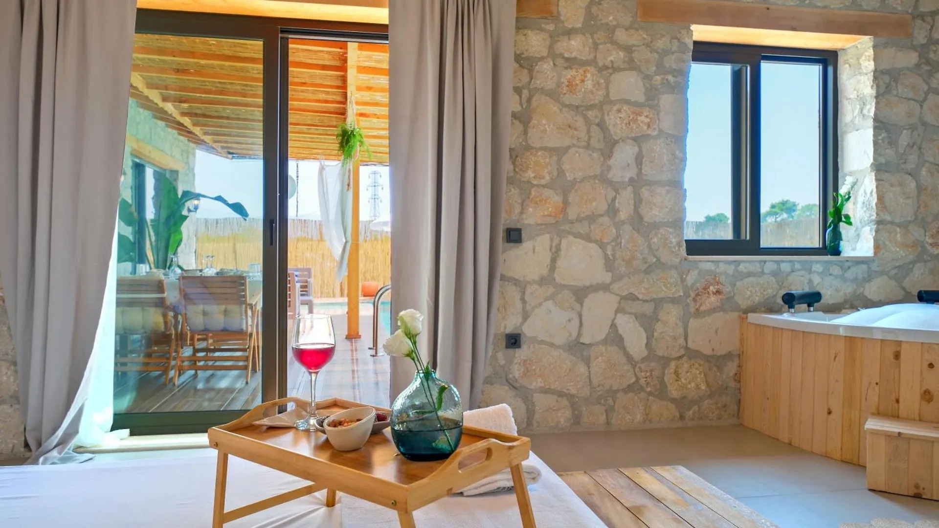 Villa Nomade Fethiye Seydikemer Korunakli Havuzlu Muhafazakar